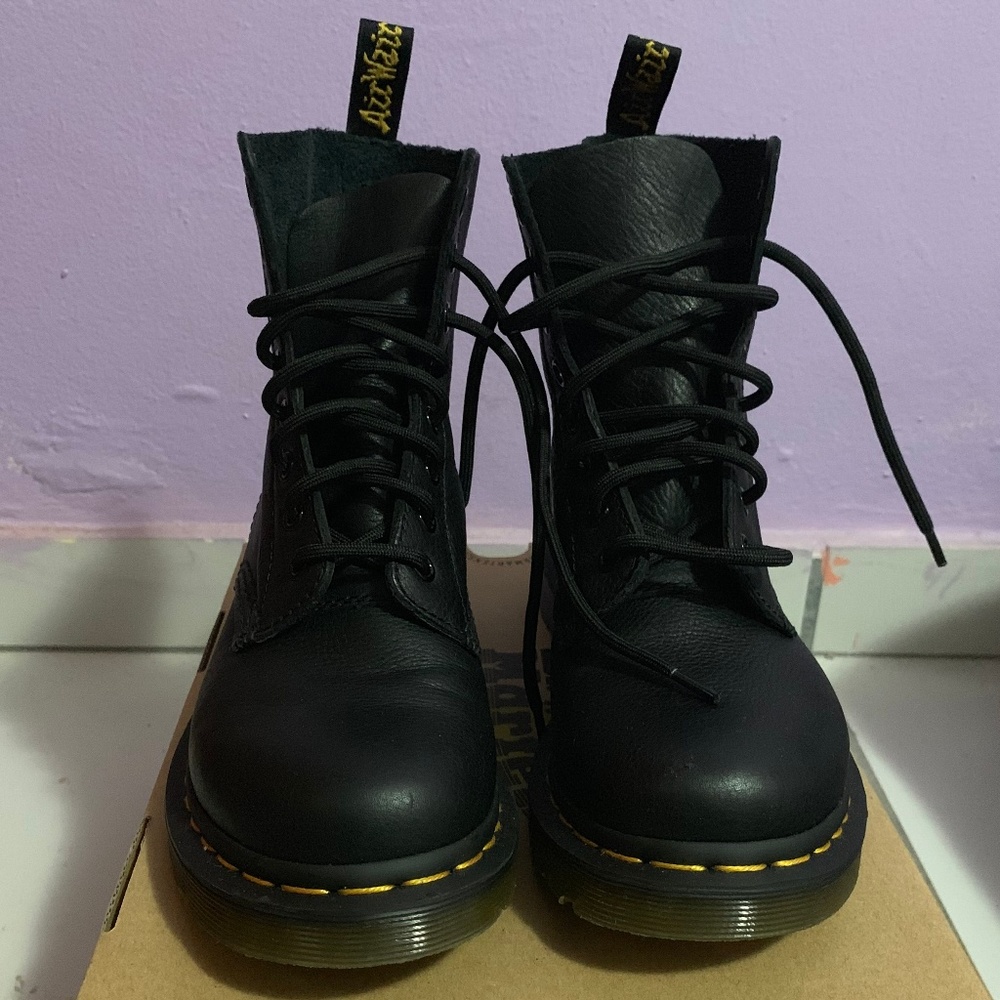 Womens Dr. Martens 1460 Pascal Virginia Boot